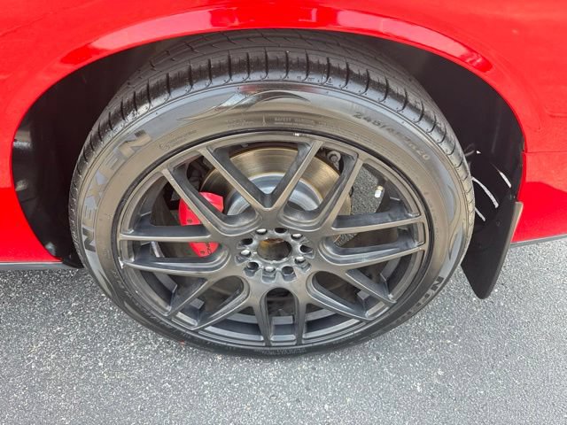 Used 2015 Dodge Challenger R/T Plus RWD image 11