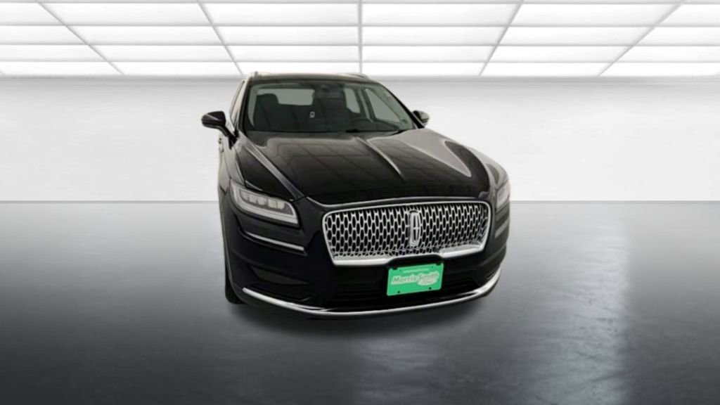 Used 2022 Lincoln Nautilus Reserve image 2