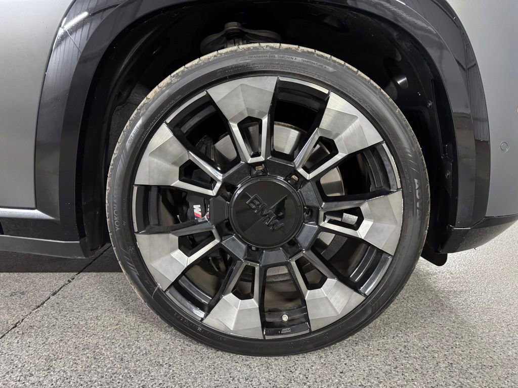 Used 2023 BMW XM AWD/4WD image 5