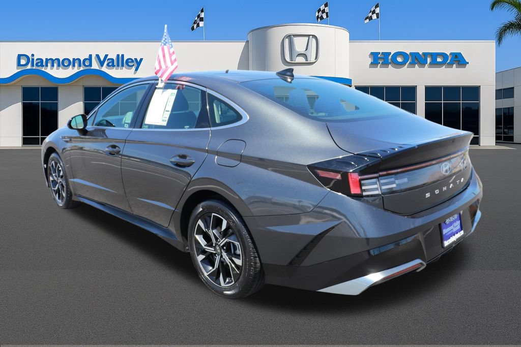 Used 2024 Hyundai Sonata SEL FWD image 4