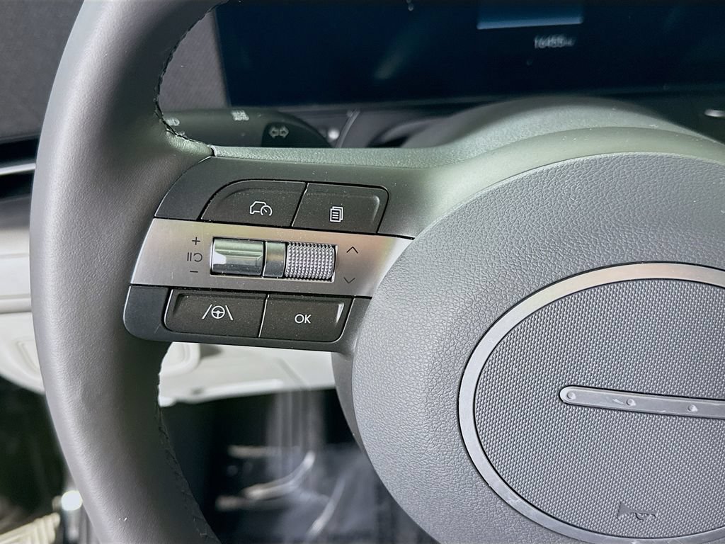 Certified 2025 Hyundai Kona SEL AWD/4WD image 21