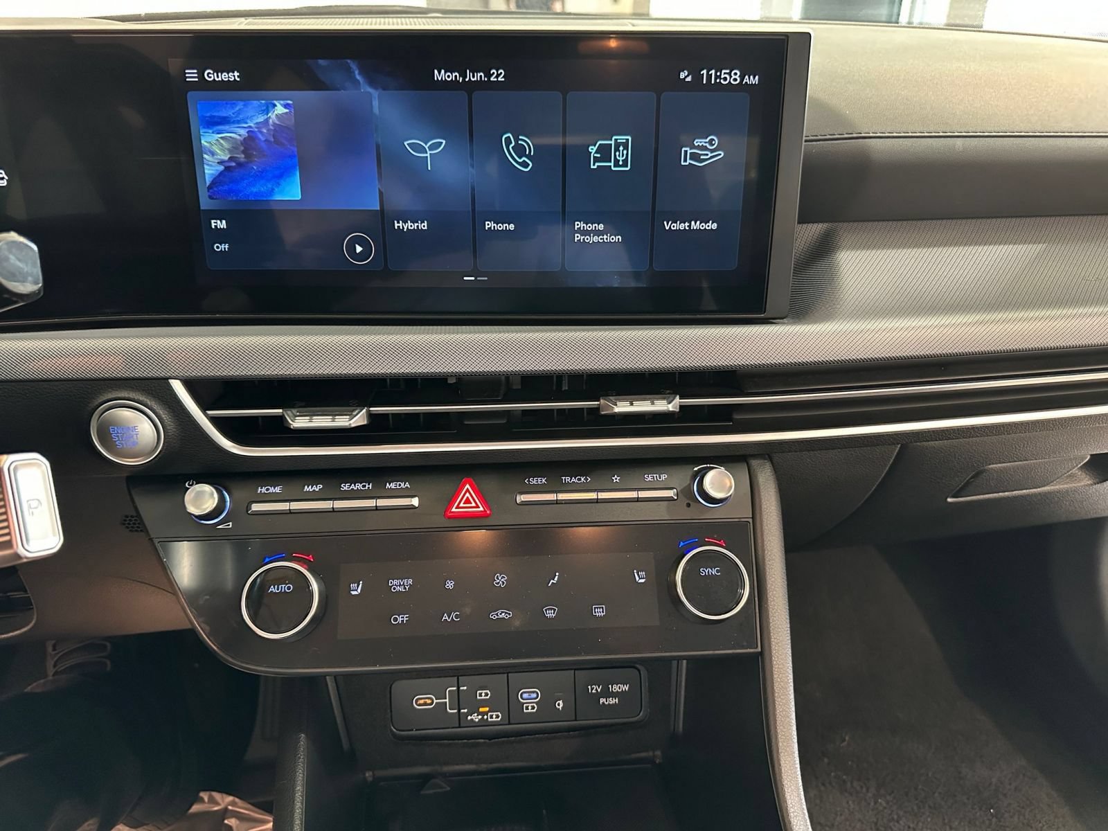Used 2025 Hyundai Sonata SEL FWD image 17