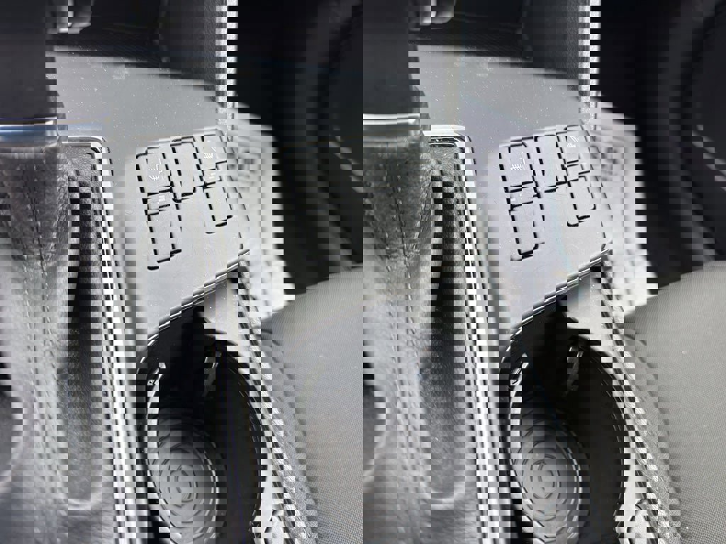 Used 2024 Kia Sportage LX image 16