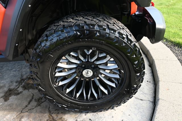 Used 2023 Jeep Wrangler Unlimited Rubicon w/ Cold Weather Group AWD/4WD image 11