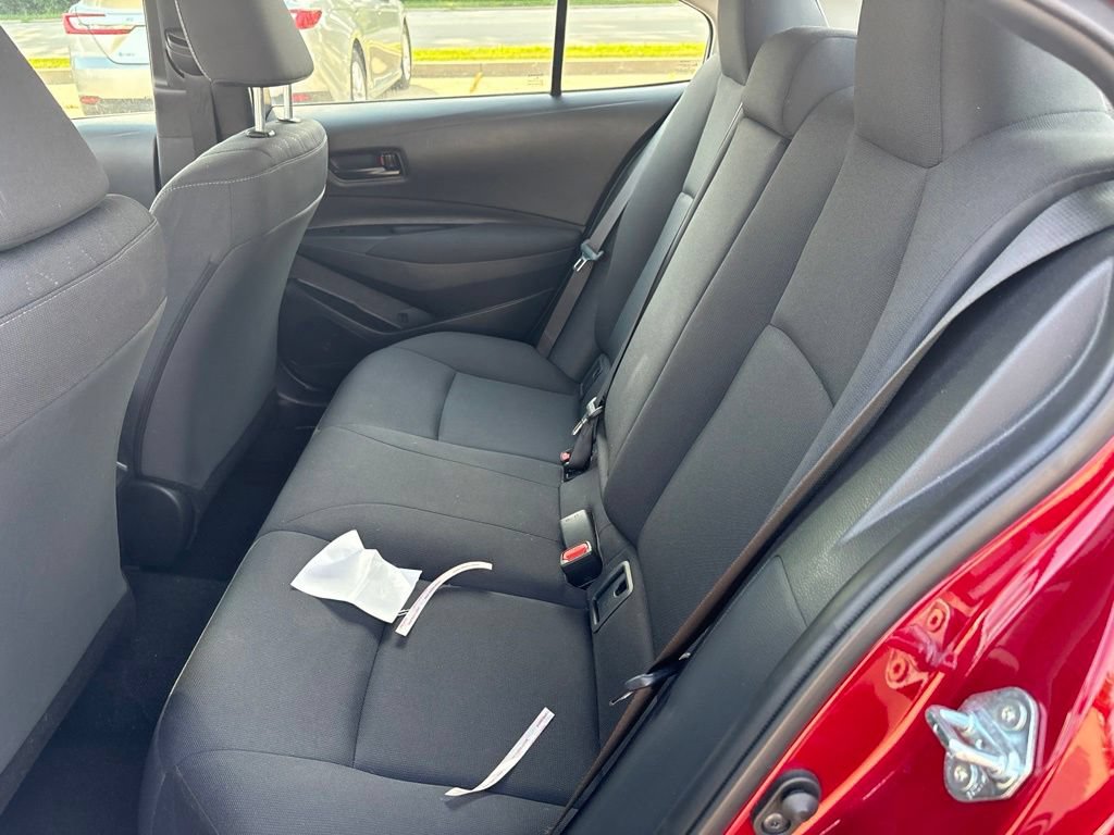Used 2025 Toyota Corolla LE FWD image 20