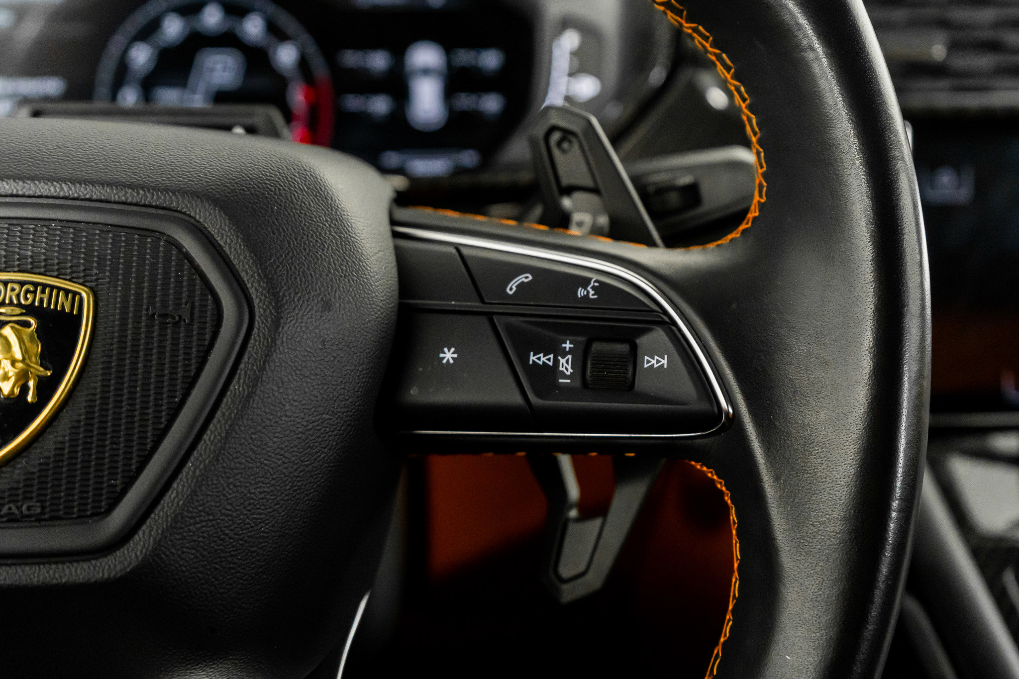 Used 2022 Lamborghini Urus image 50