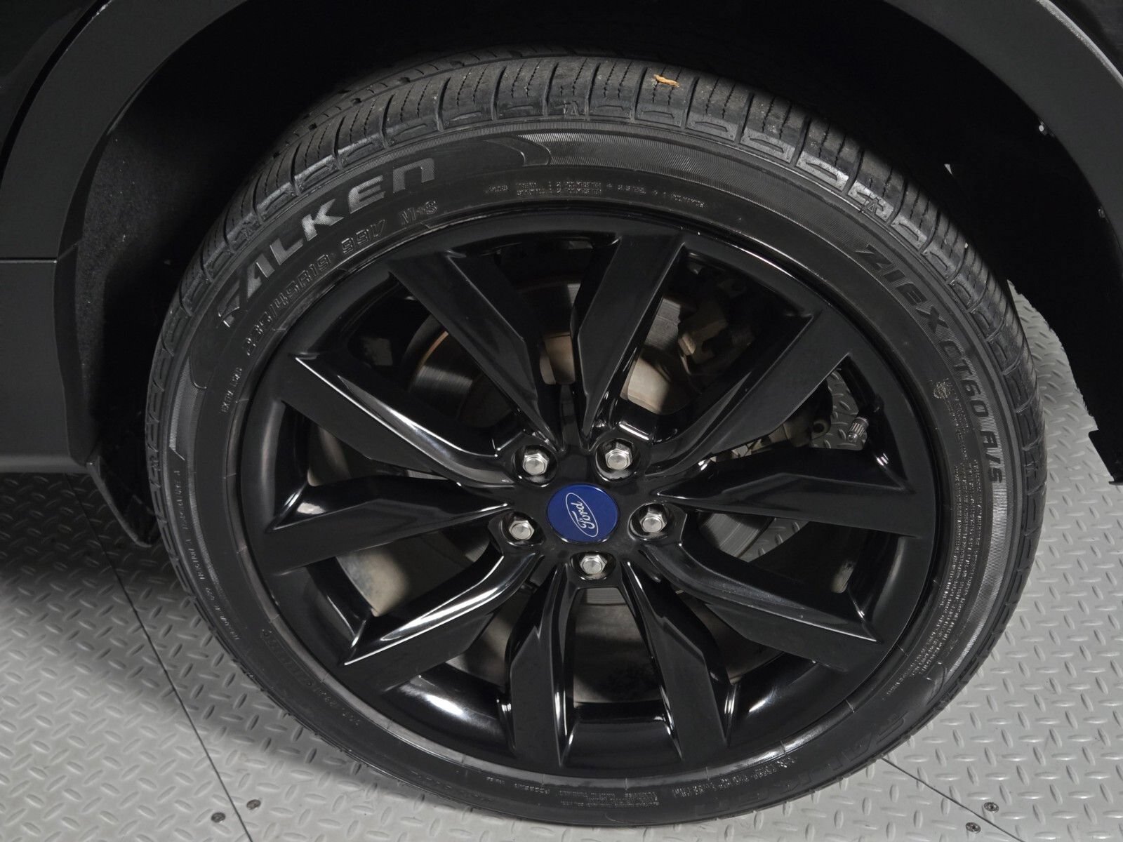 Used 2017 Ford Escape SE w/ Equipment Group 201A FWD image 10