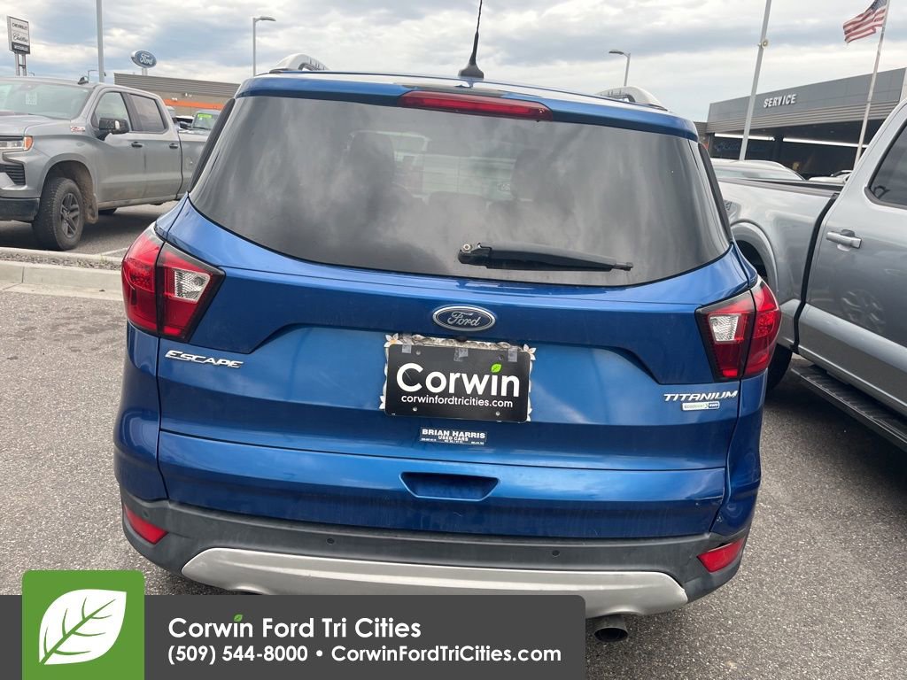 Used 2019 Ford Escape Titanium image 8