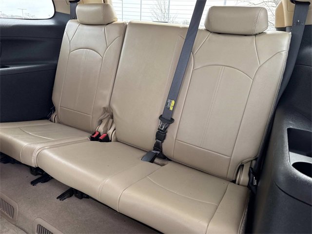 Used 2012 GMC Acadia SLT image 17