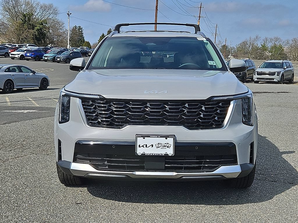 Used 2025 Kia Sorento S FWD image 2