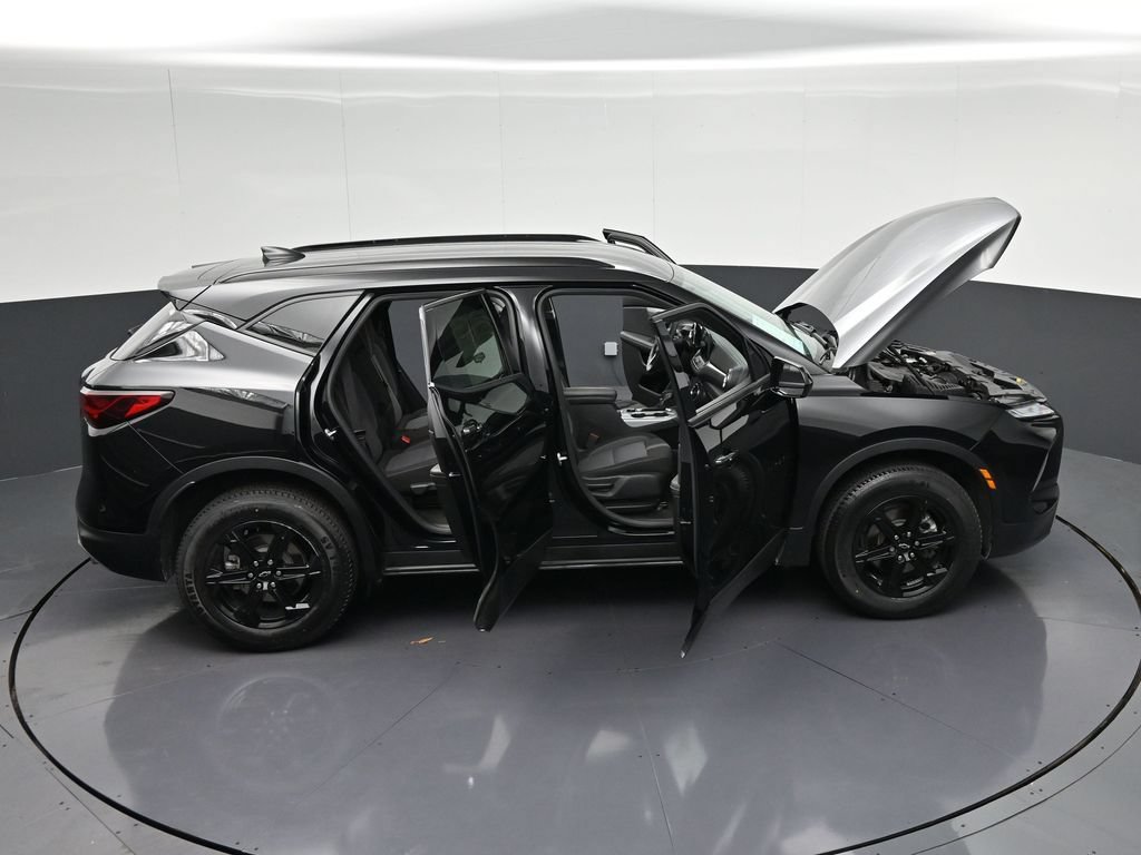 Used 2024 Chevrolet Blazer LT w/ Midnight/Sport Edition FWD image 36