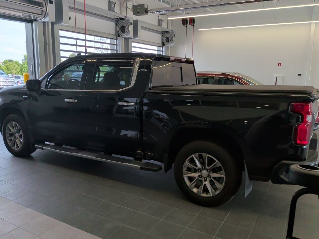 Used 2019 Chevrolet Silverado 1500 High Country w/ Z71 Off-Road Package AWD/4WD image 4