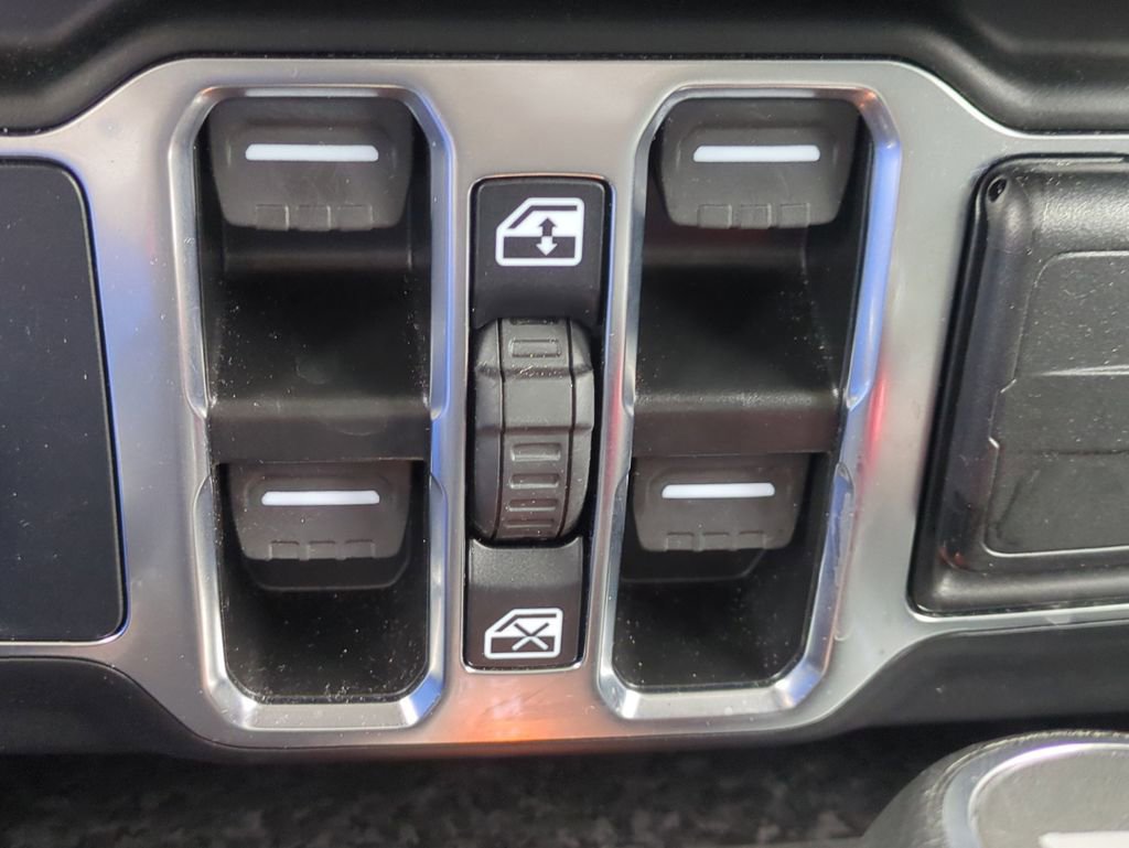 Used 2025 Jeep Wrangler Sahara 4xe w/ Safety Group image 26