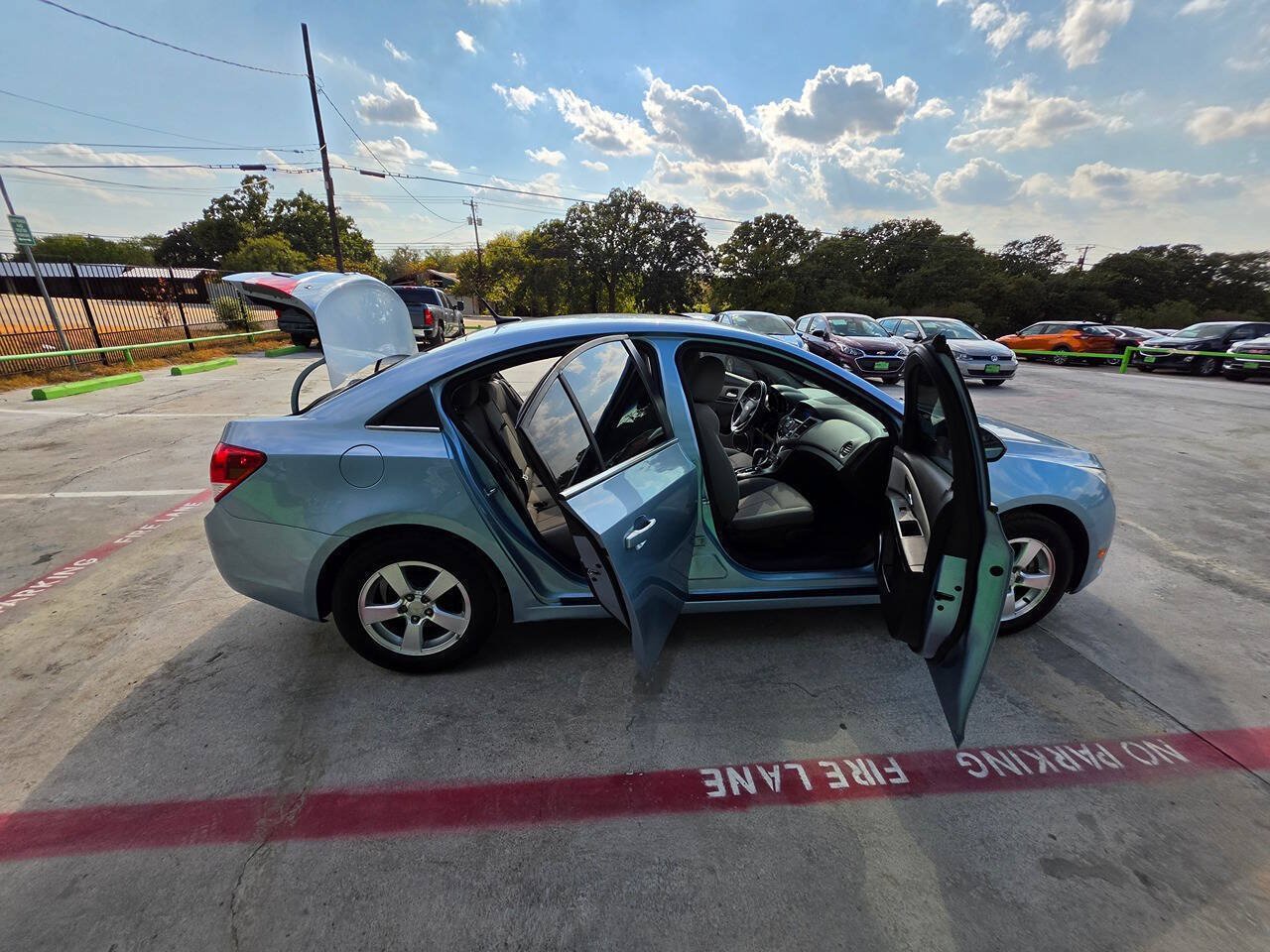 Used 2011 Chevrolet Cruze LT FWD image 30