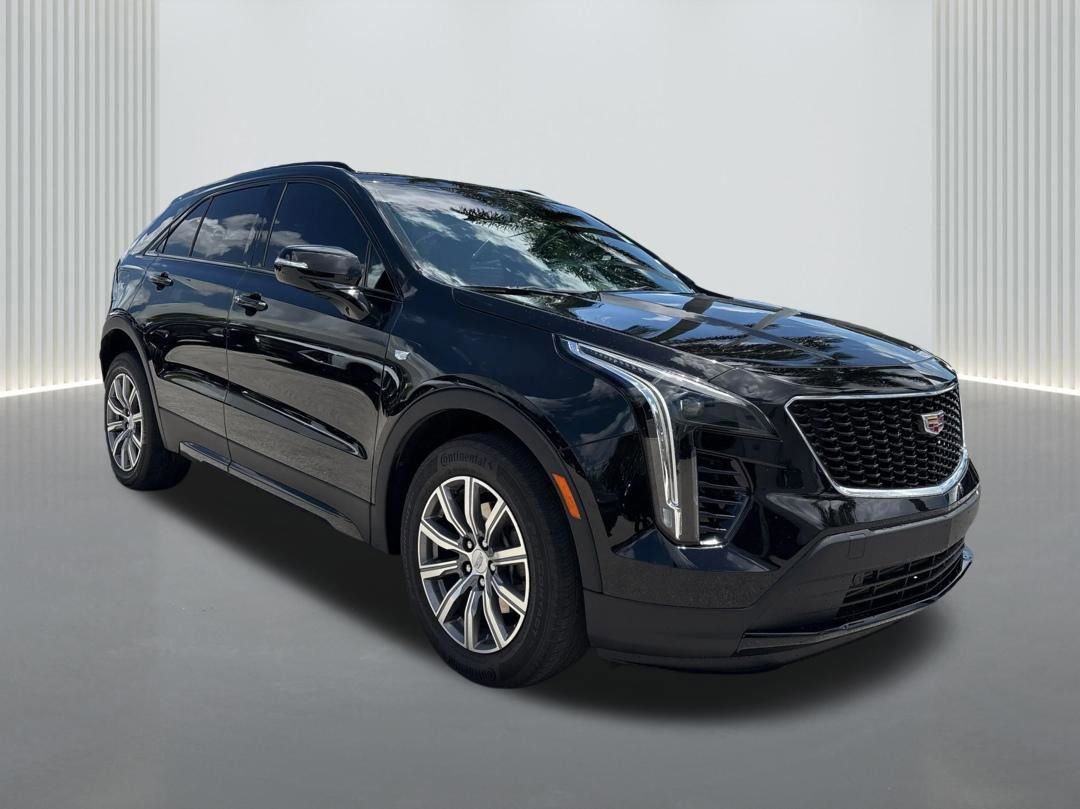 Used 2023 Cadillac XT4 Sport FWD image 3