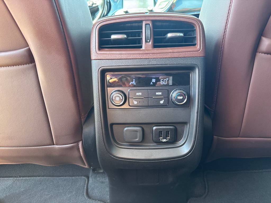 Certified 2019 Buick Envision Essence FWD image 31