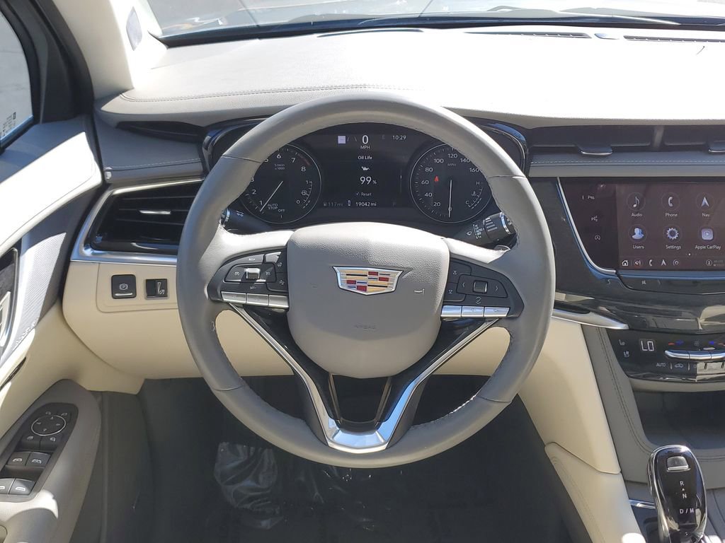 Certified 2023 Cadillac XT6 Premium Luxury w/ Technology Package image 18