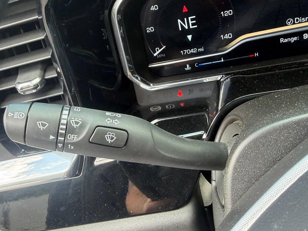 Used 2023 GMC Sierra 1500 Elevation AWD/4WD image 33