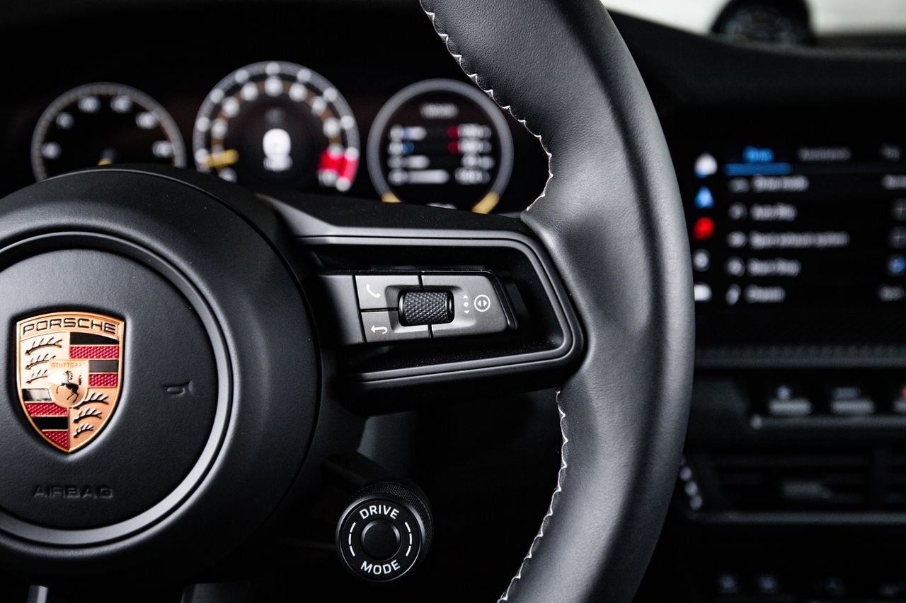 Certified 2025 Porsche 911 GT3 RWD image 16