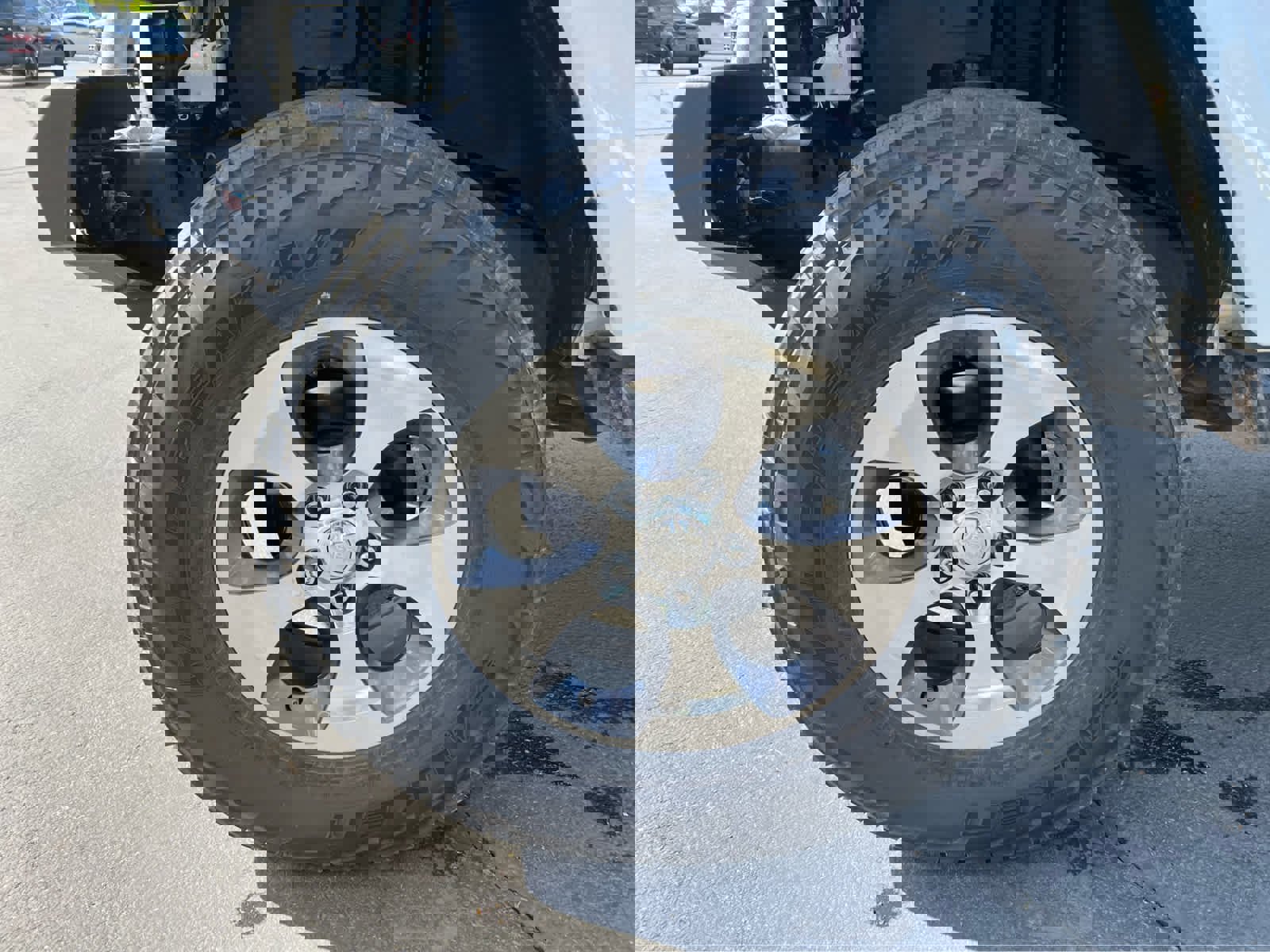 Used 2016 Jeep Wrangler Unlimited Sahara w/ Connectivity Group image 13