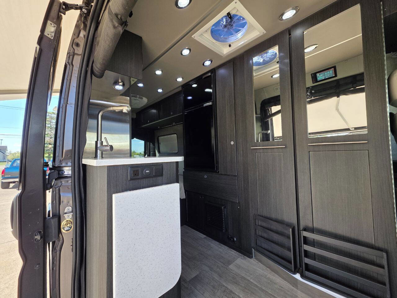 Used 2021 RAM ProMaster 3500 w/ RV Ready Prep Package image 17