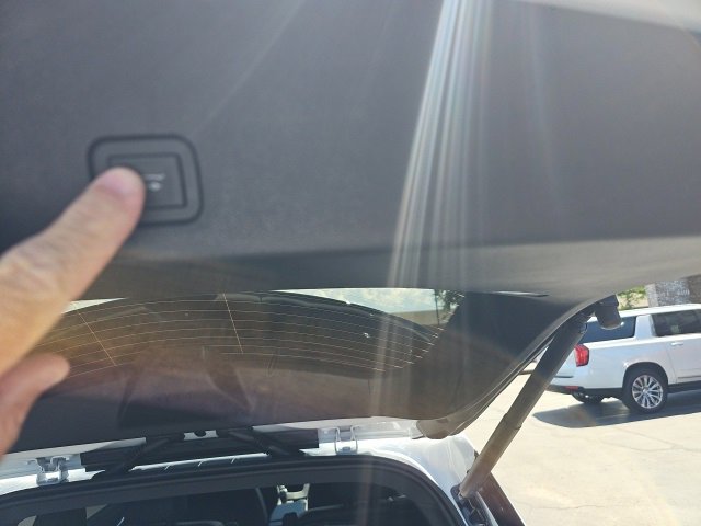 New 2025 Cadillac XT6 Sport w/ Technology Package image 17