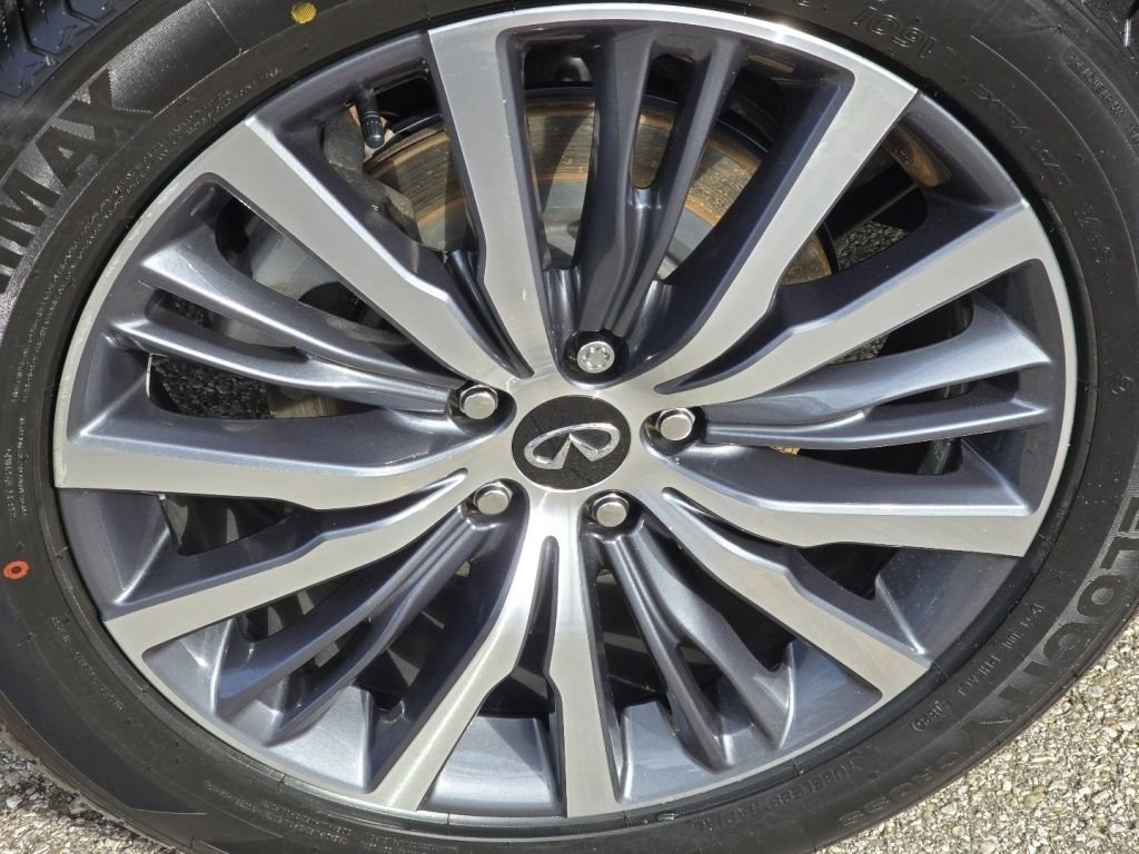 Used 2024 INFINITI QX60 Sensory image 12
