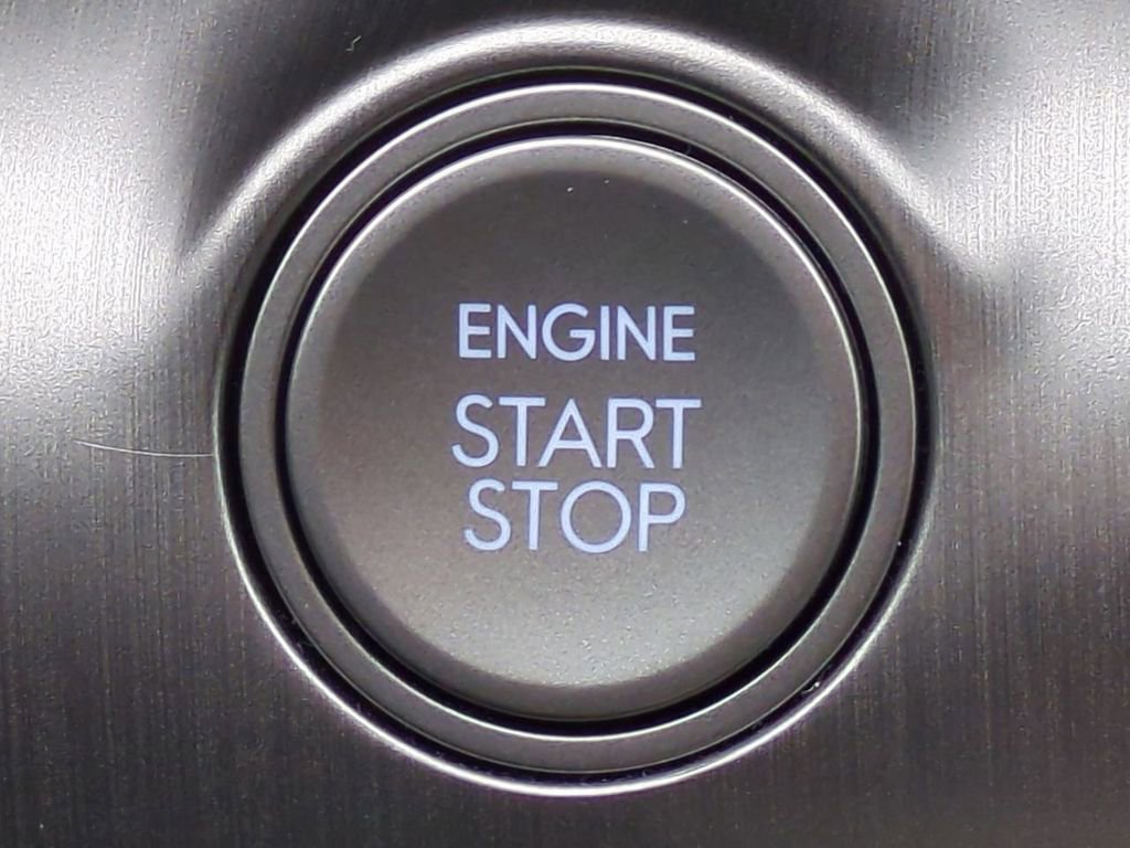 Certified 2025 Hyundai Kona SE image 26