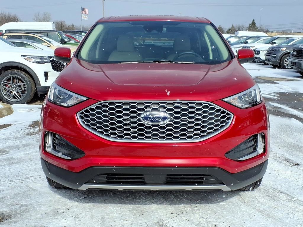 Used 2024 Ford Edge SEL w/ Convenience Package image 8