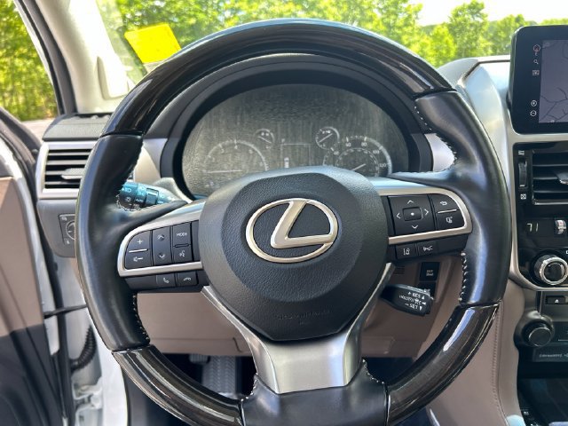 Used 2022 Lexus GX 460 Luxury w/ Sport Design Package AWD/4WD image 14