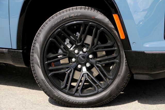 New 2026 Jeep Grand Wagoneer Limited AWD/4WD image 2