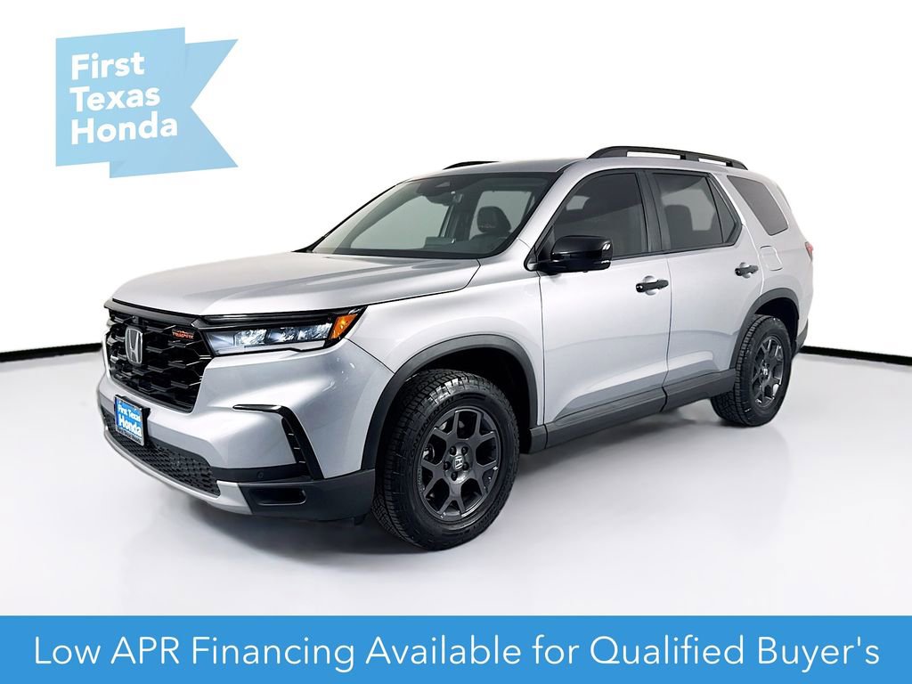 Certified 2024 Honda Pilot TrailSport image 3