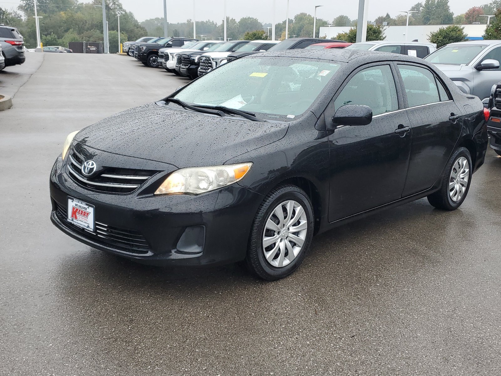 Used 2013 Toyota Corolla LE FWD image 2