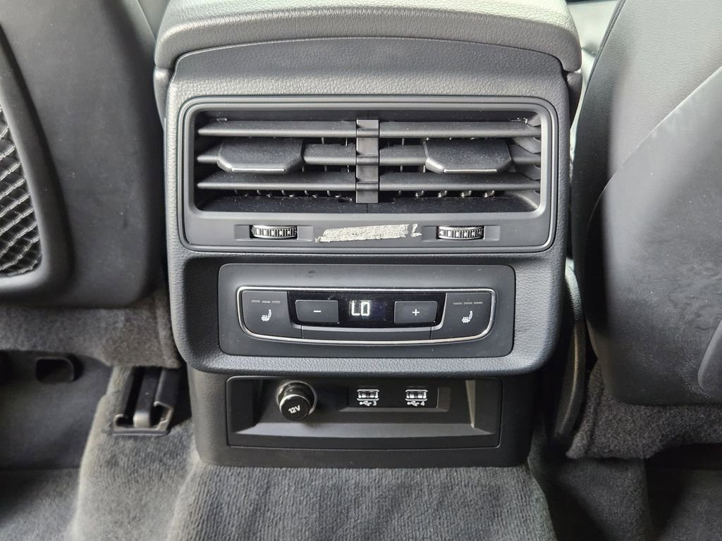 Used 2020 Audi Q7 2.0T Premium Plus w/ Premium Plus Package image 38