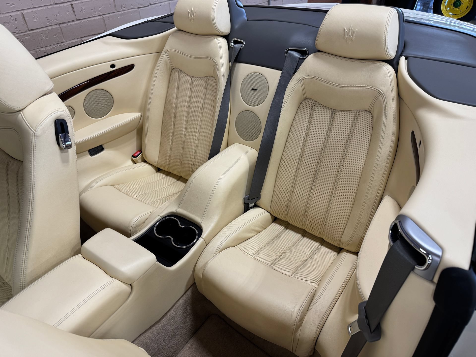 Used 2011 Maserati GranTurismo Convertible RWD image 47