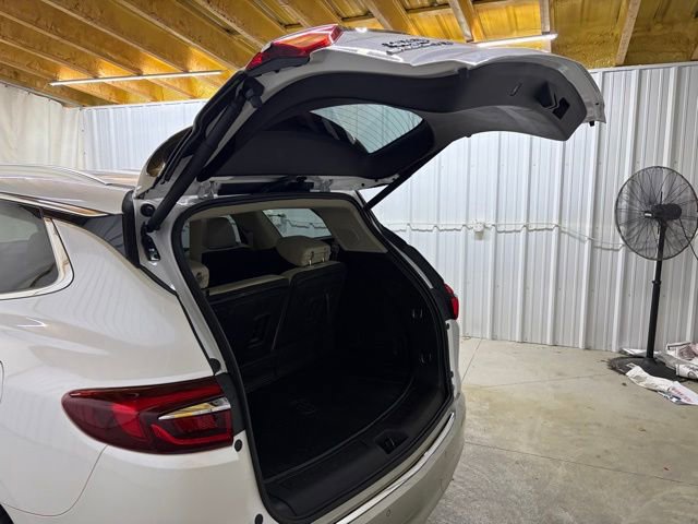 Used 2020 Buick Enclave Essence w/ Sound and Sites Package FWD image 10