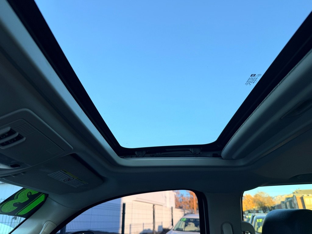 Used 2013 GMC Sierra 3500 Denali image 16