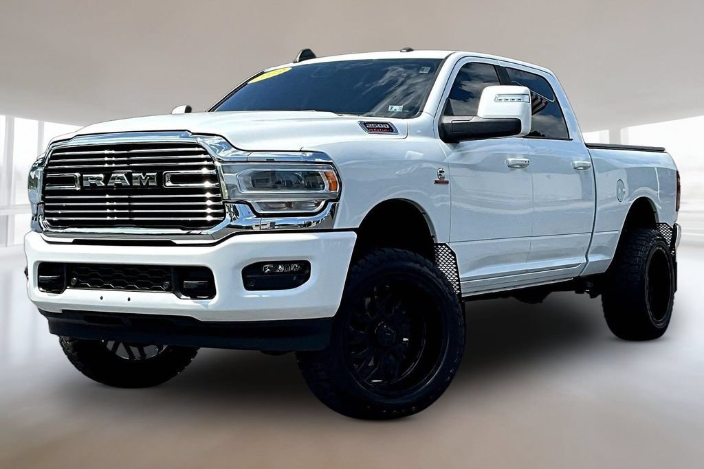 Used 2023 RAM 2500 Laramie AWD/4WD image 3