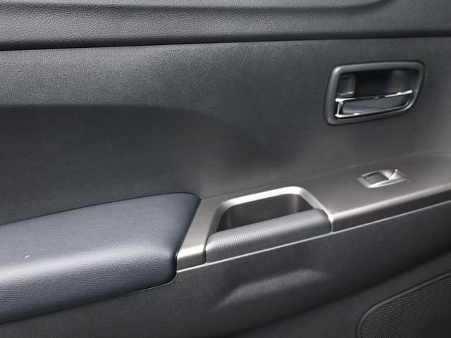 New 2026 Mitsubishi Outlander Sport SE AWD/4WD image 15
