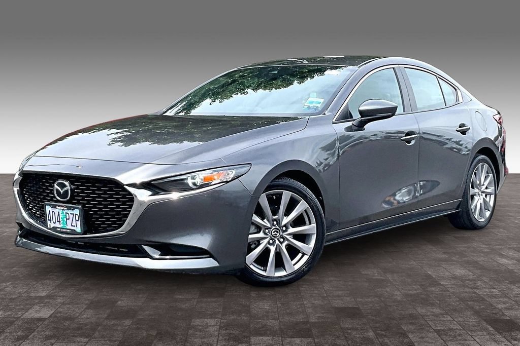 Used 2019 MAZDA MAZDA3 Sedan FWD image 2