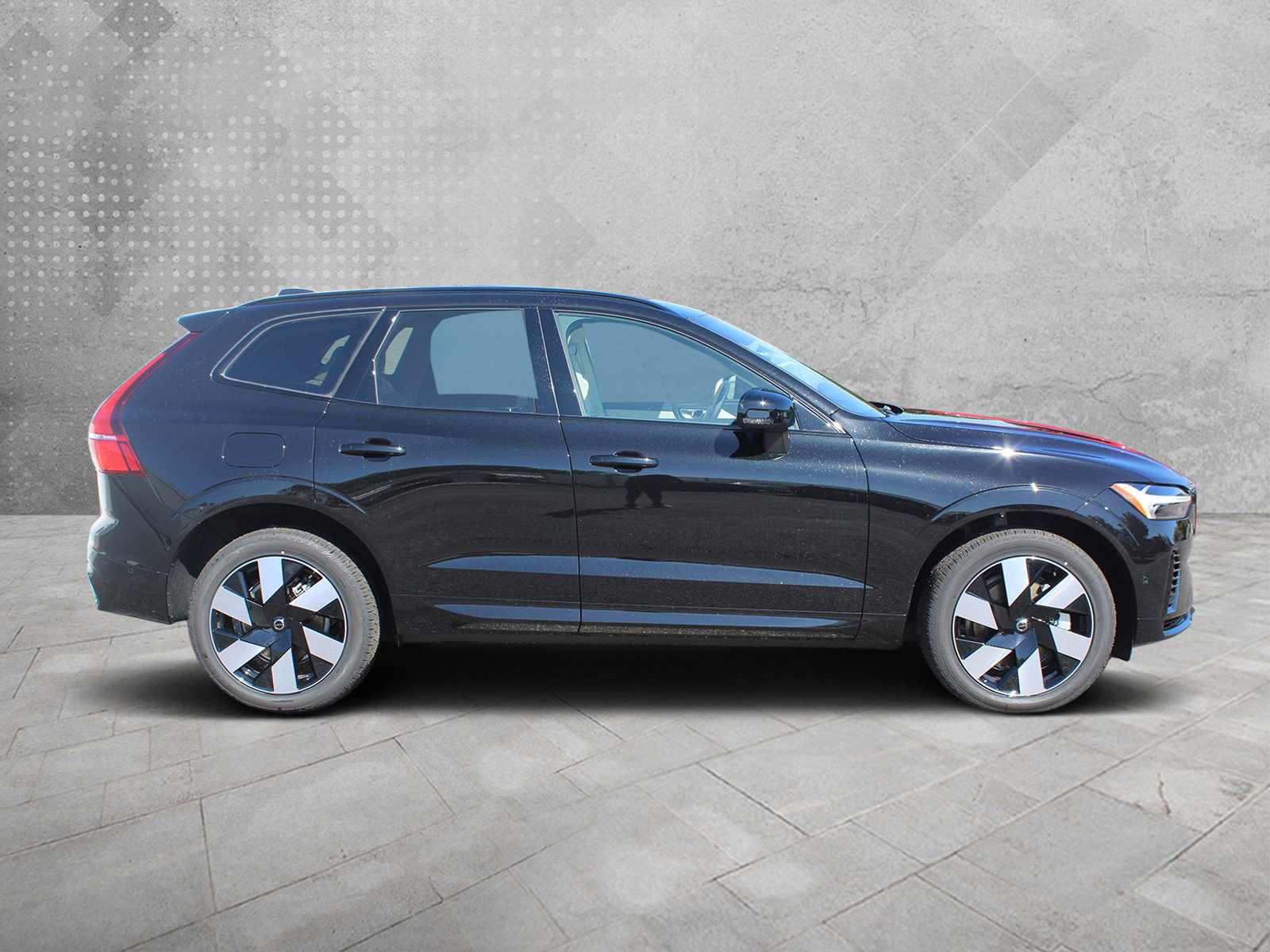 New 2025 Volvo XC60 T8 Plus w/ Protection Package Premier AWD/4WD image 2