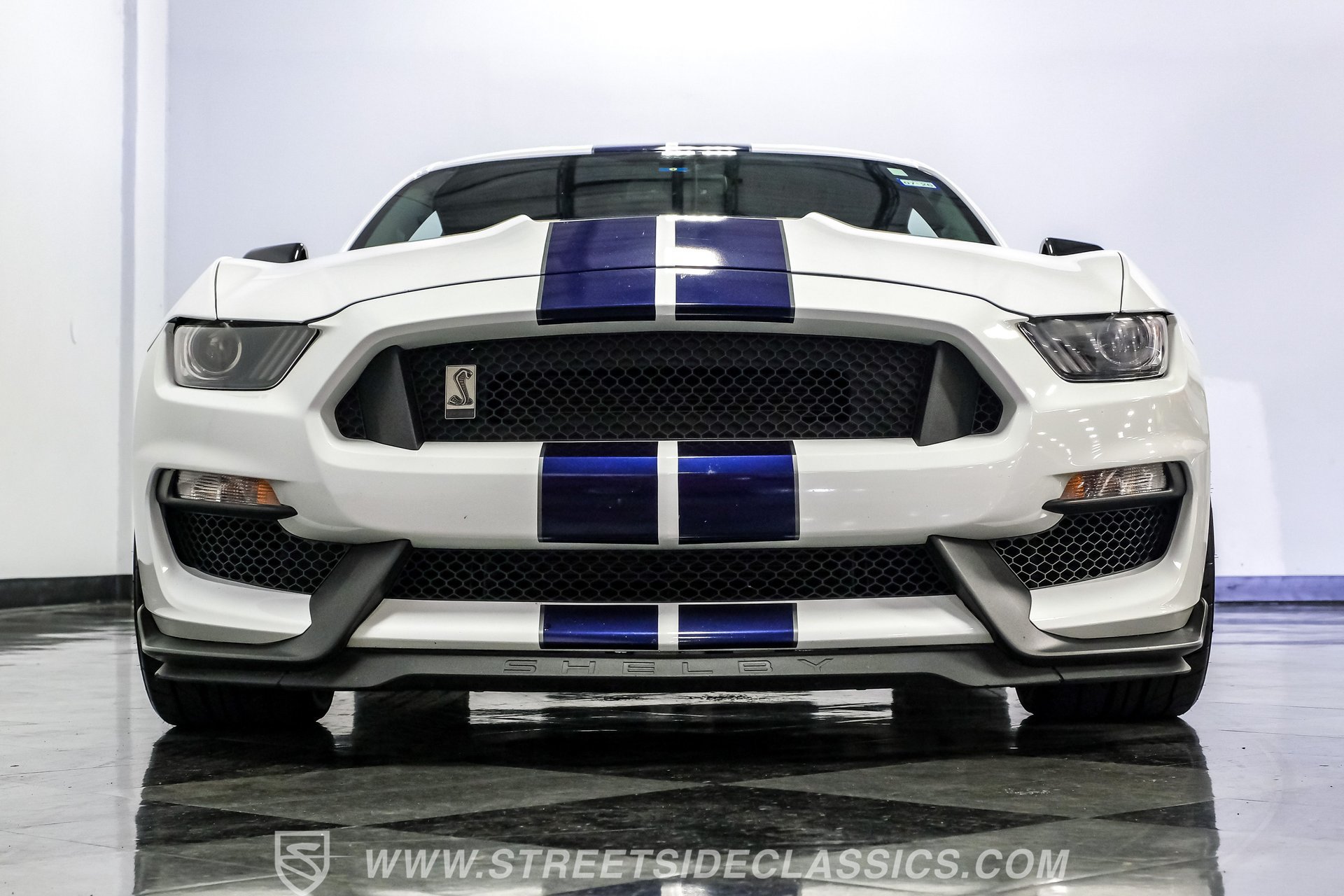 Used 2019 Ford Mustang Shelby GT350 w/ Technology Package RWD image 31