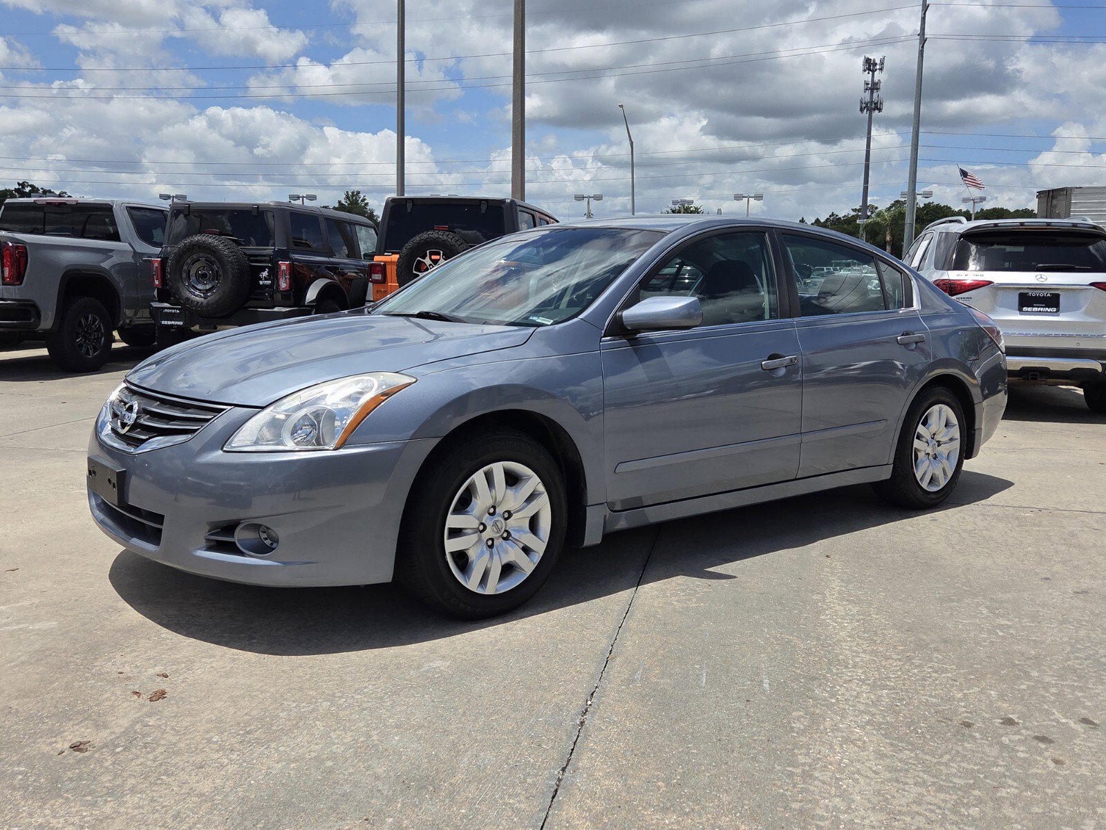Used 2011 Nissan Altima 2.5 S FWD image 3