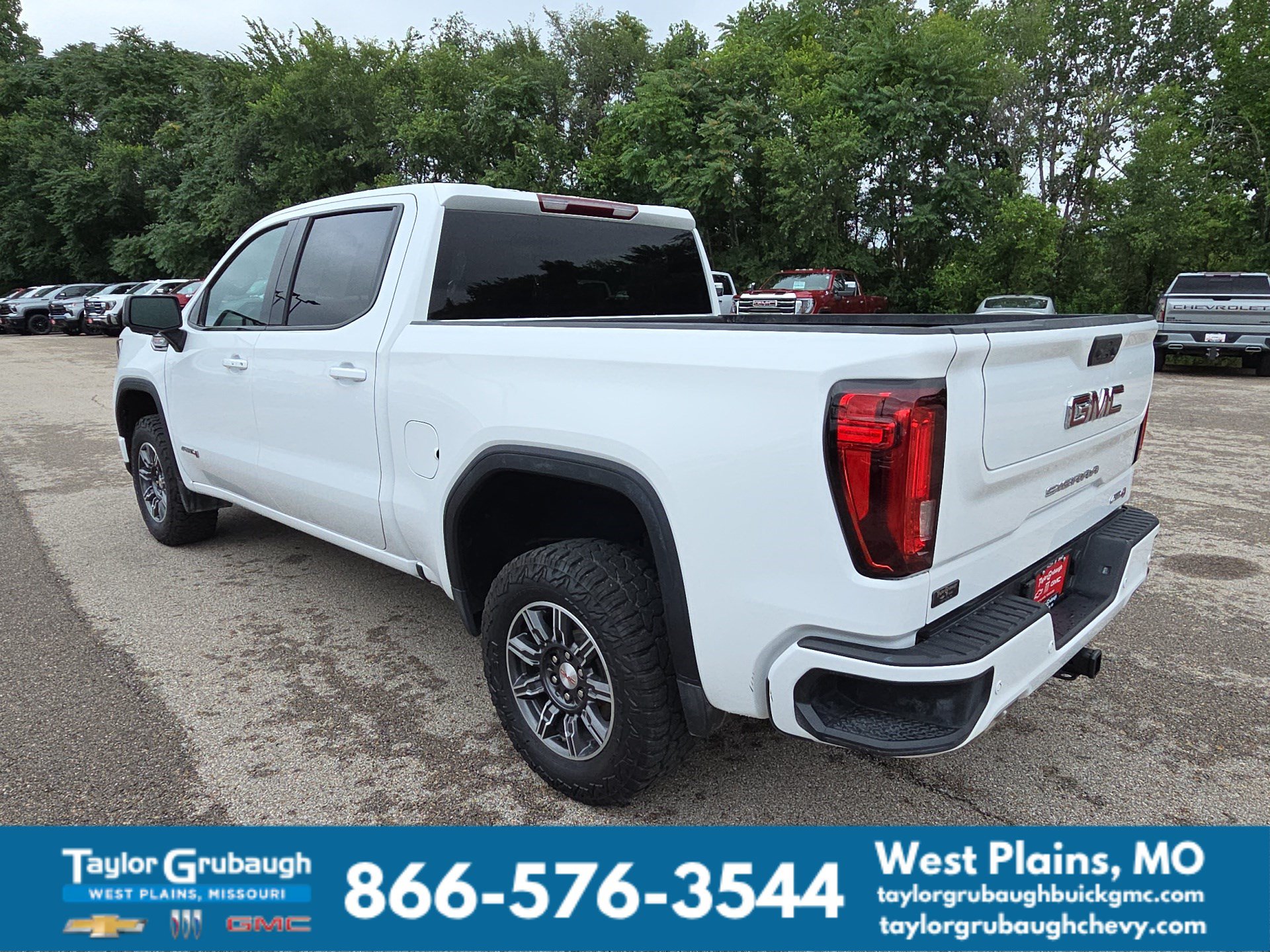 Certified 2025 GMC Sierra 1500 AT4 AWD/4WD image 6