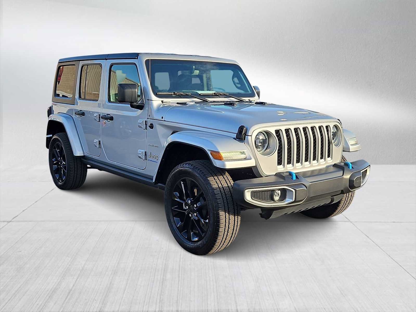 Used 2023 Jeep Wrangler Sahara w/ Cold Weather Group image 2