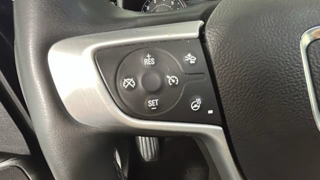 Used 2023 GMC Terrain SLT w/ Infotainment Package II AWD/4WD image 16