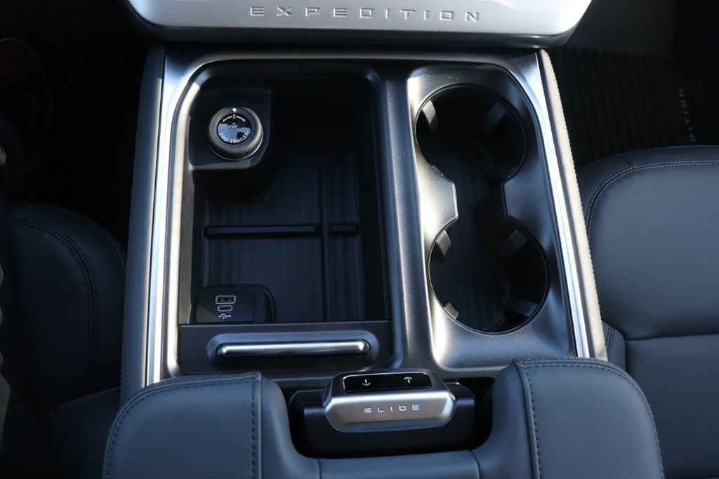 New 2026 Ford Expedition Max Active image 21