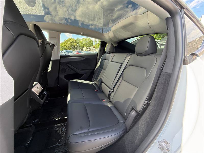 Used 2026 Tesla Model Y Long Range AWD/4WD image 11