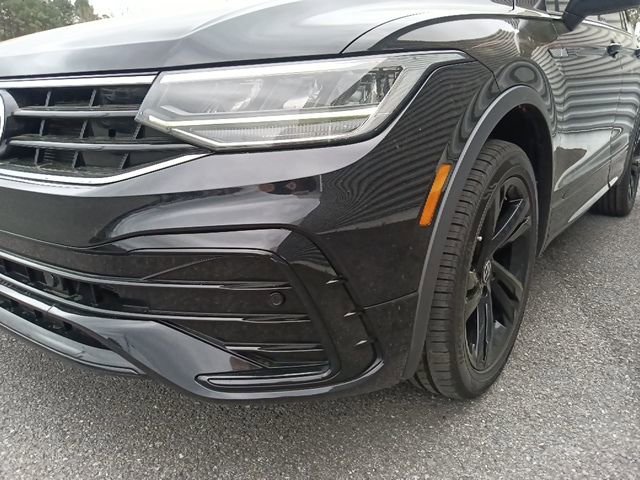 Used 2023 Volkswagen Tiguan SE R-Line image 9