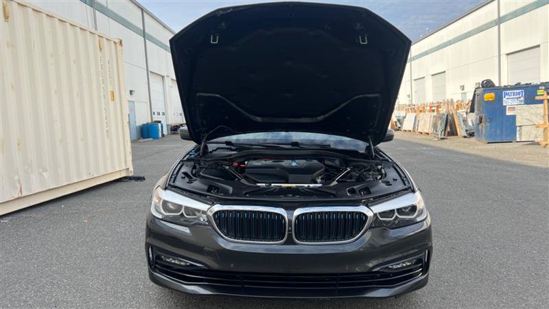 Used 2018 BMW 530e RWD image 28